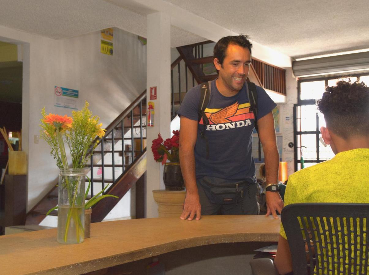 La Zona Hostel San Salvador Exteriör bild